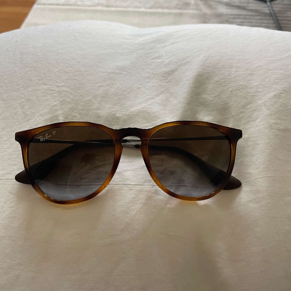 Ray Ban Erika classic polarized sunglasses
